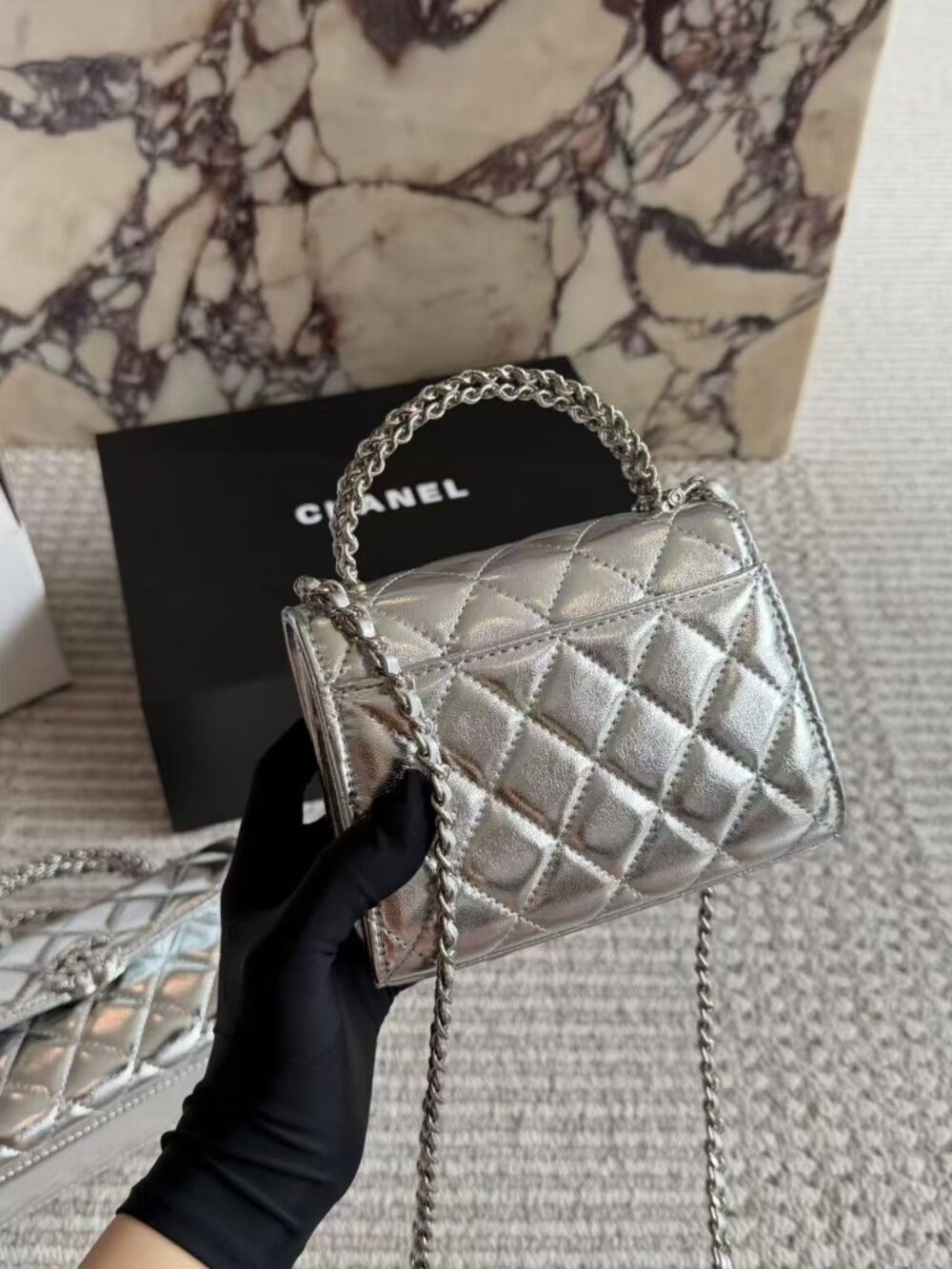 Chanel Brand-New Silver Phone Bag👜 - Picture 3 of 6